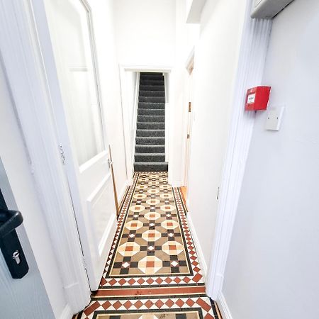 Stunning Flat Close To Beach 斯旺西 外观 照片
