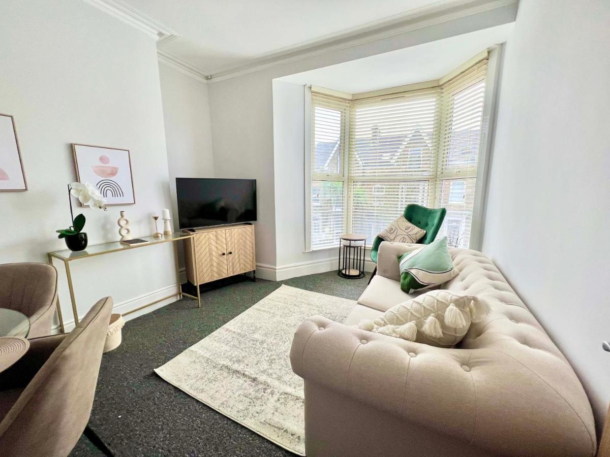 Stunning Flat Close To Beach 斯旺西 外观 照片